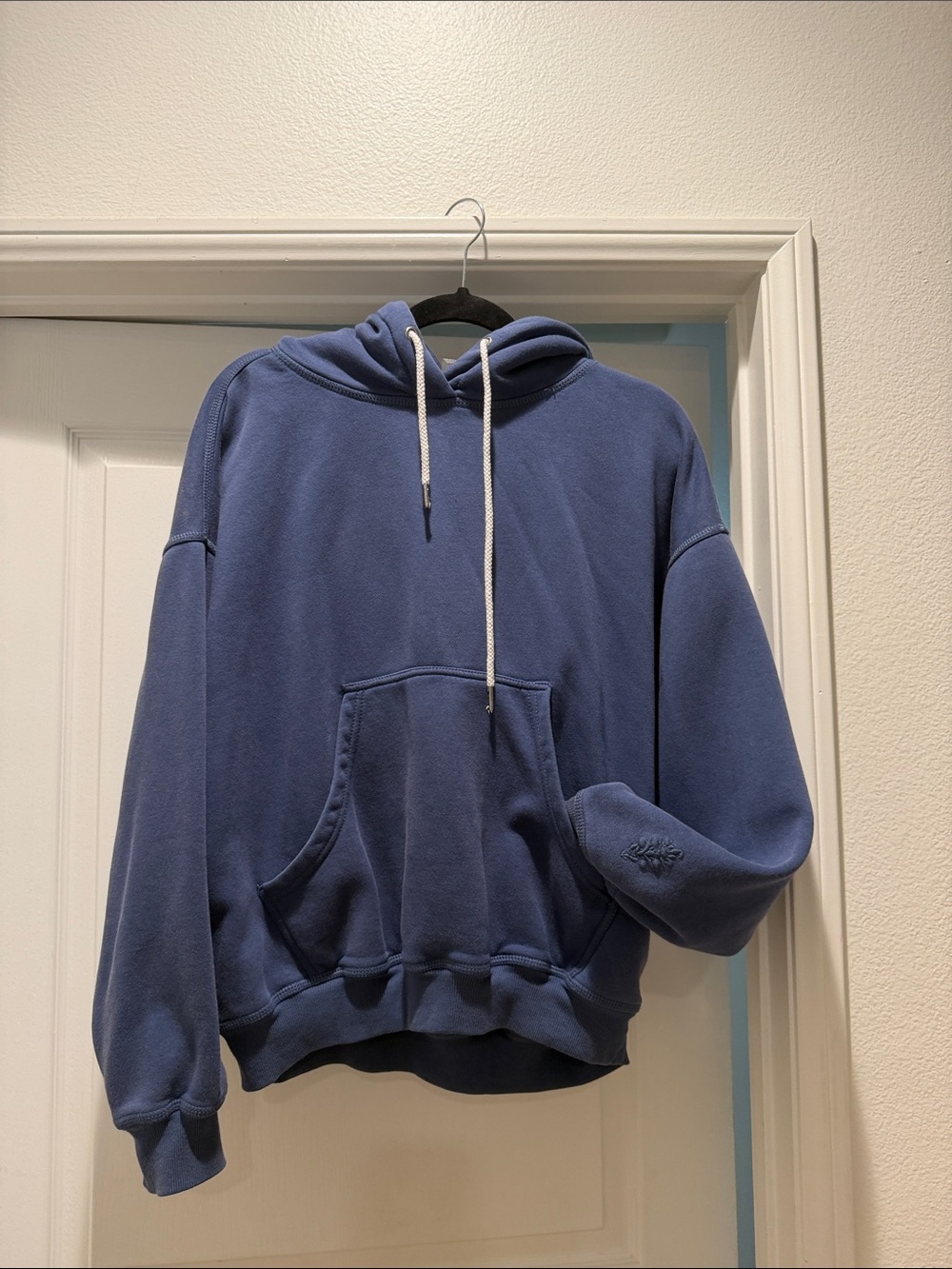 Free People Women’s Navy Hoodie Size XS